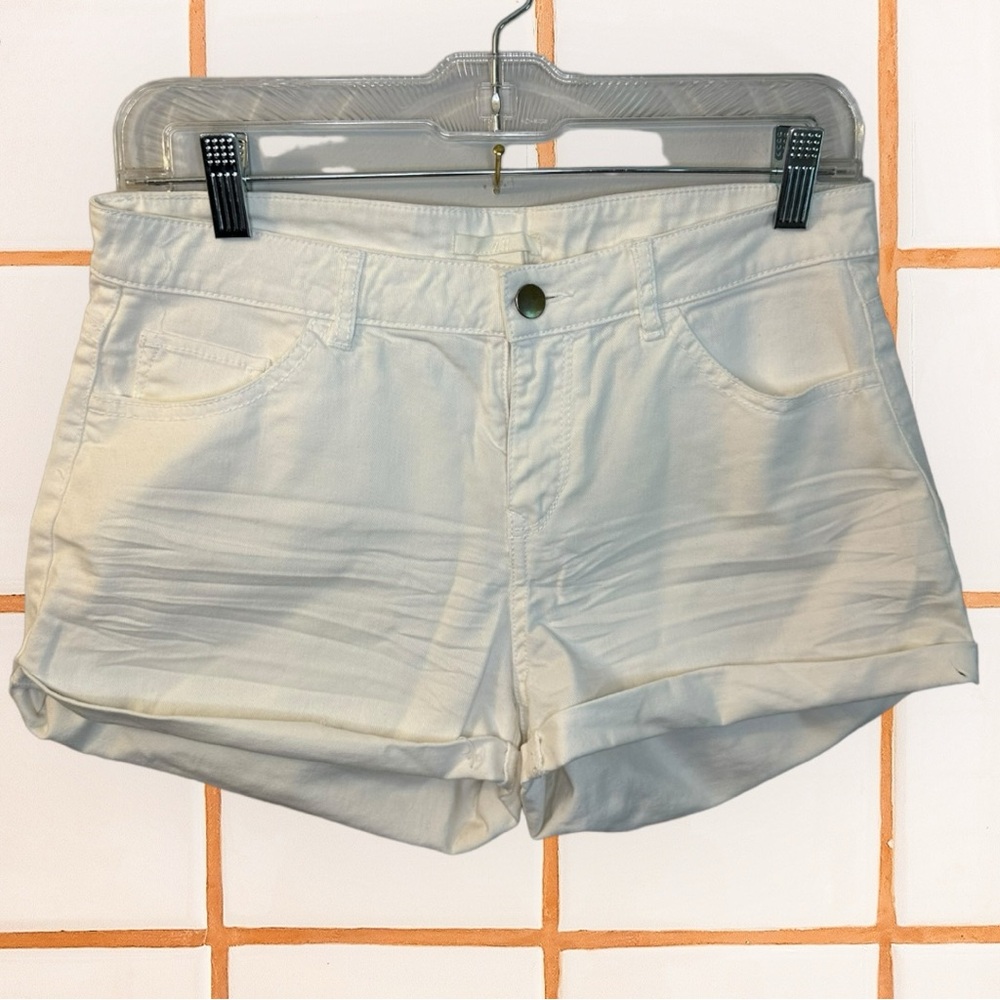 H&M white shorts perfect for summer like new size 6